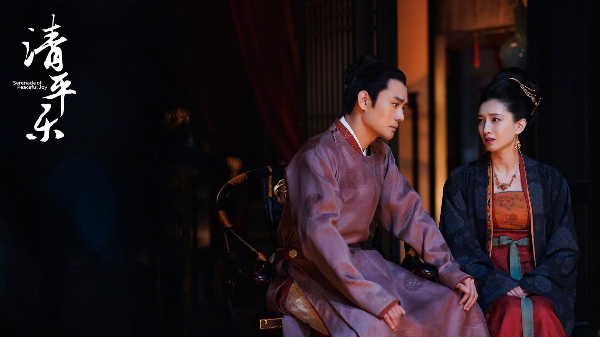 开云体育APP下载-跨界哨响时，当足球英雄降临东决赛场